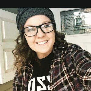 Meet your Posher, Rebekah